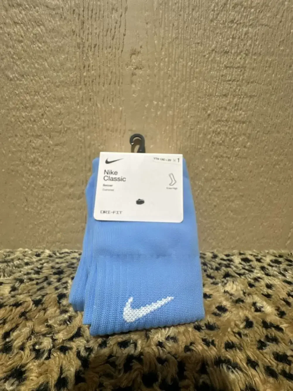 Nike Classic II Cushion OTC Soccer Socks (Valor Blue/White)